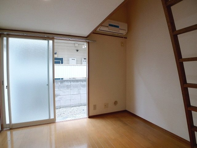 ライフピアサンセット ベッドルーム