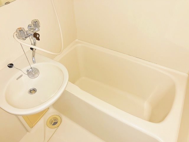 寿美屋マンション 写真は別号室参考写真です。
