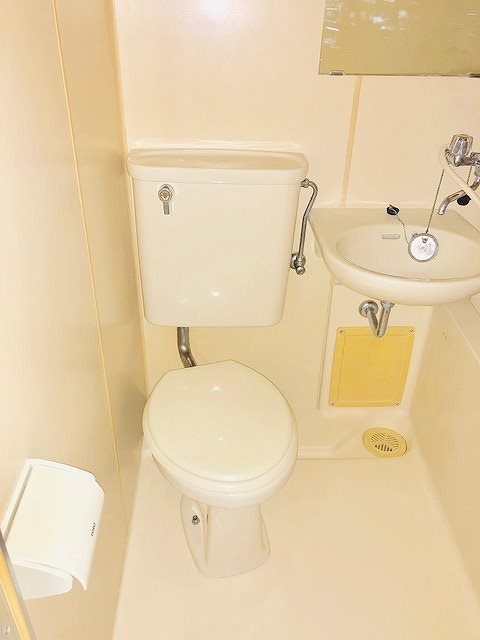 寿美屋マンション 写真は別号室参考写真です。