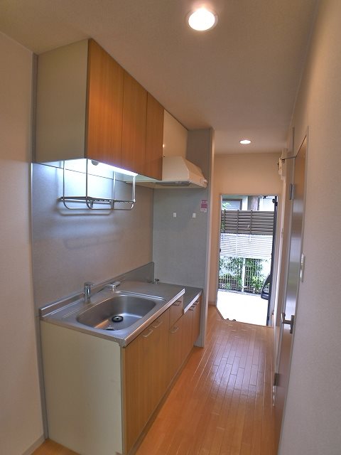 パインセピア 玄関