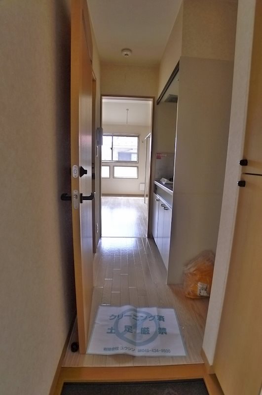 ハイツマイウェイ 玄関