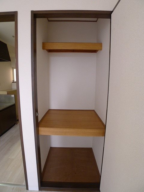 ジュネス沼袋 収納