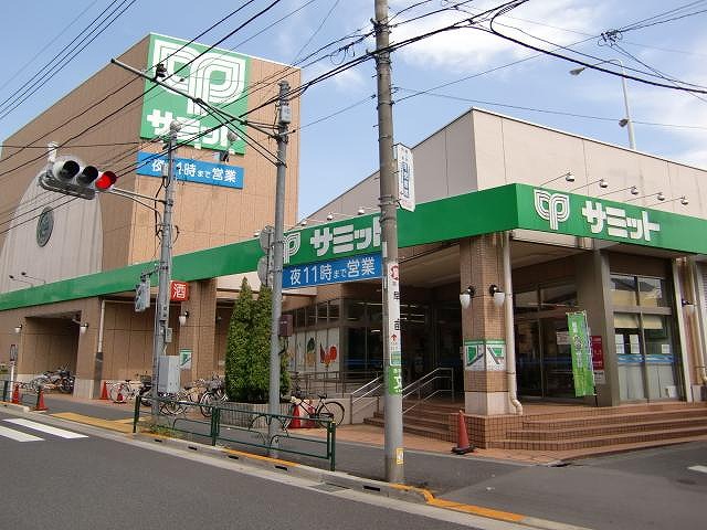 Maison Micocoulier(メゾン　ミコクリエ) スーパー：ｻﾐｯﾄｽﾄｱ 成田東店　382m