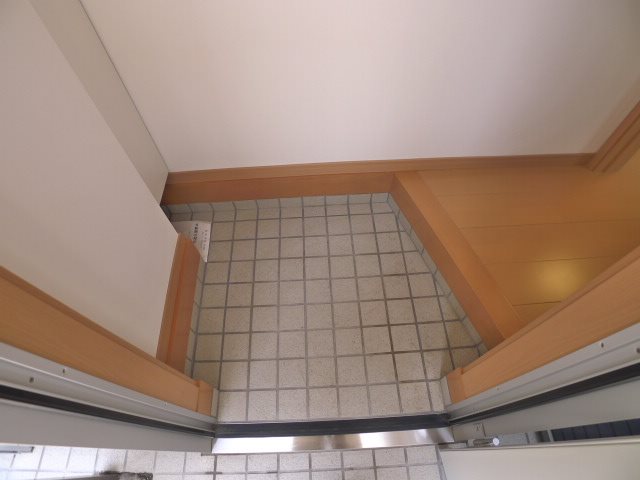 メゾンドブラン 玄関