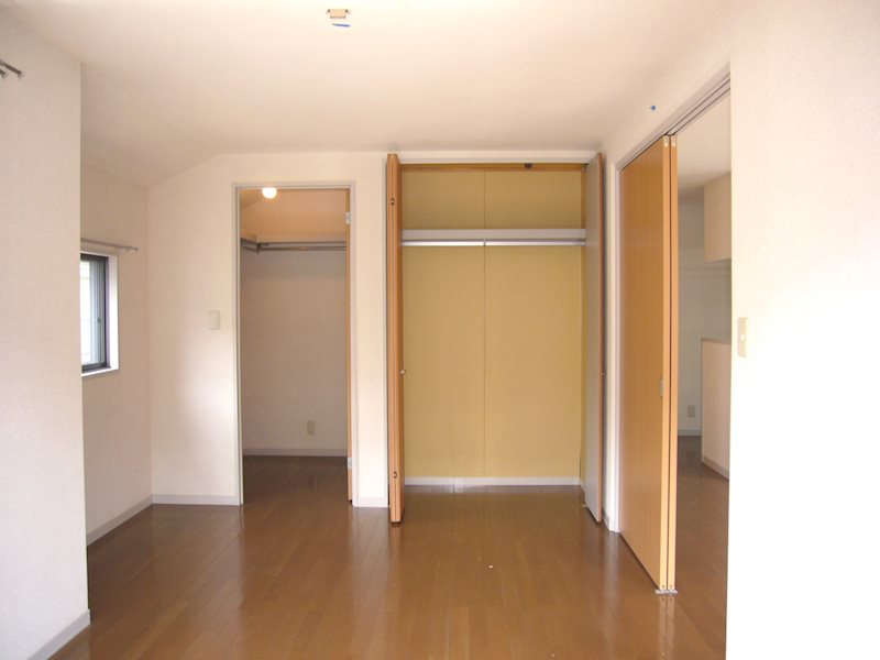 ドミール2001 収納